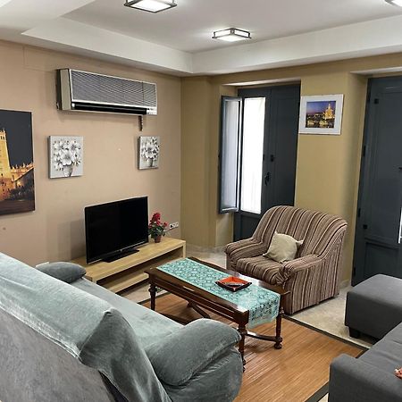 Apartamento DUPLEX SAGASTA Siviglia Esterno foto