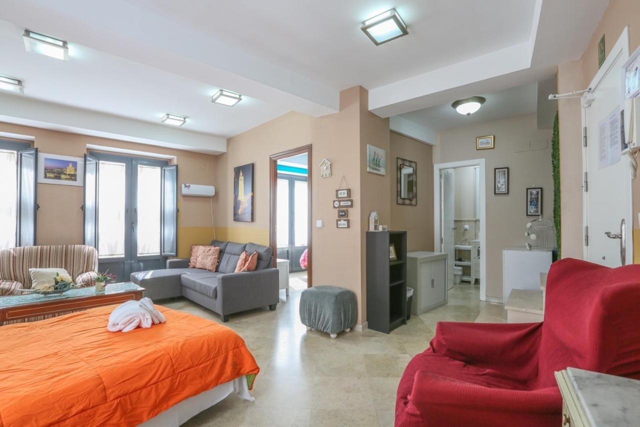 Apartamento DUPLEX SAGASTA Siviglia Esterno foto