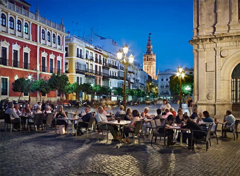 Apartamento DUPLEX SAGASTA Siviglia Esterno foto
